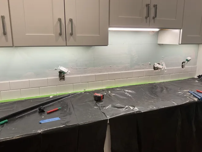 Kitchen backsplash & under-cabinet lighting — Lighting installation
